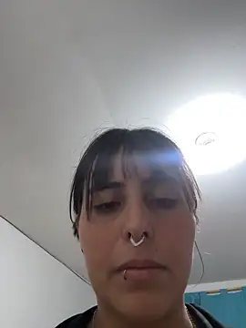 valeska69col online show from April 25, 2026, 5:54 am