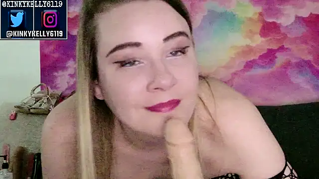 Snapshot of Kellylynn69 chatting on March 13, 2026, 11:44 pm Kellylynn69 online show from March 13, 2026, 11:44 pm