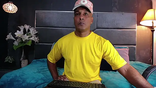 liam howard online show from November 18, 2025, 7:29 pm