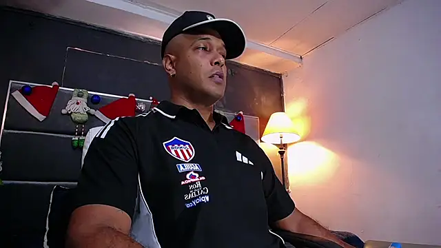 liam howard online show from December 4, 2025, 7:33 pm