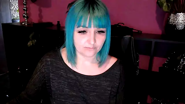 Snapshot of beauty-of-pain chatting on April 9, 2026, 3:17 pm beauty-of-pain online show from April 9, 2026, 3:17 pm