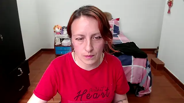 kittykalor09 online show from November 27, 2025, 7:27 pm