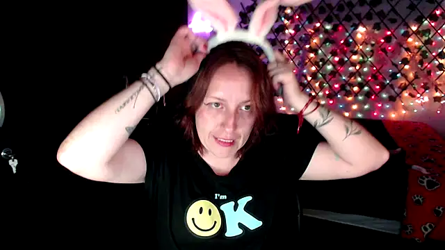 kittykalor09 online show from April 5, 2026, 1:25 am