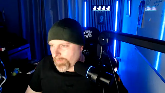 DerPornoPete online show from April 7, 2026, 8:42 pm