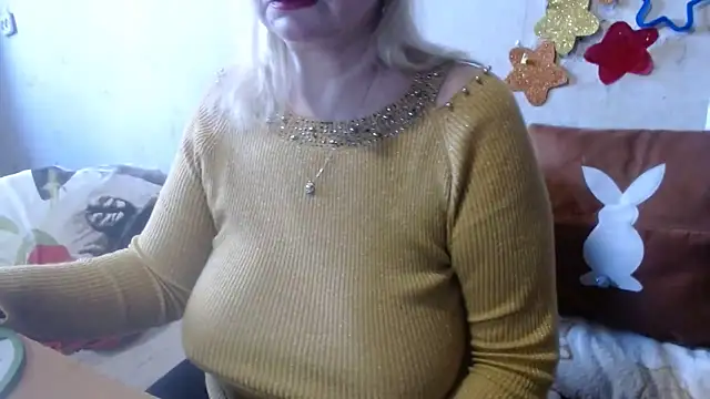 QueenLana online show from February 28, 2025, 2:31 pm