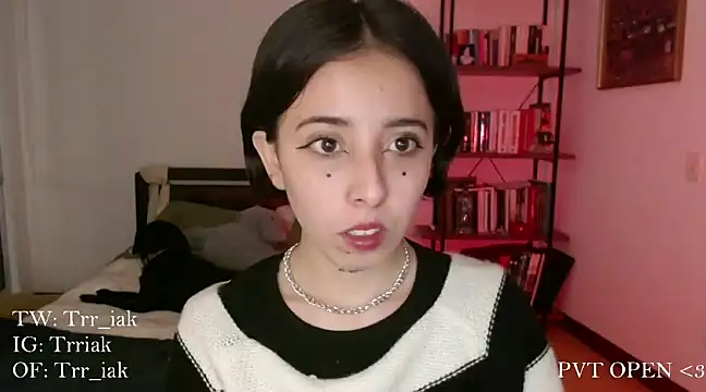 Snapshot of babyluna_8_8 chatting on January 9, 2025, 2:43 am babyluna 8 8 online show from January 9, 2025, 2:43 am