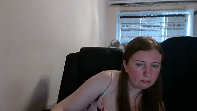 PeterAndJen online show from July 8, 2026, 7:51 pm