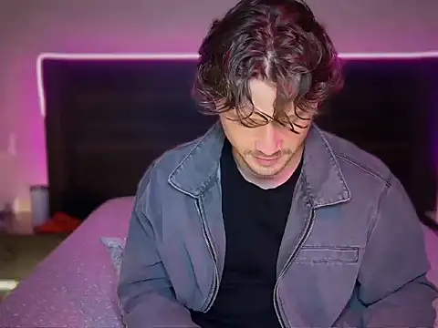 mcklister kinky feets online show from March 28, 2026, 12:27 pm