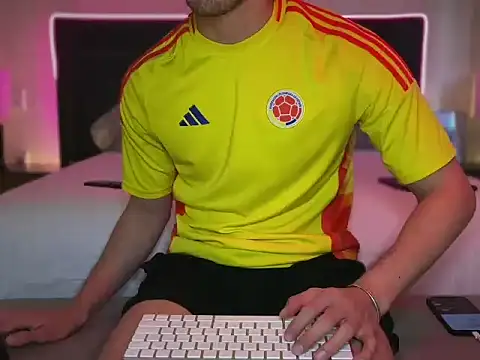 mcklister kinky feets online show from March 29, 2026, 4:18 pm