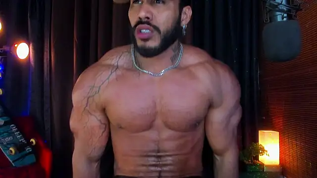 Snapshot of Artemis_Kazttman chatting on February 23, 2025, 12:30 am Artemis Kazttman online show from February 23, 2025, 12:30 am