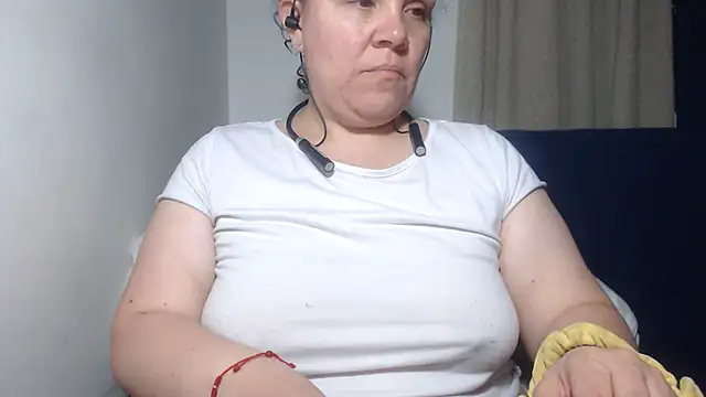 Snapshot of agathamiller01 chatting on September 11, 2025, 3:06 am agathamiller01 online show from September 11, 2025, 3:06 am