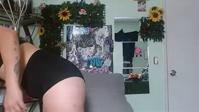 Yescuhh420 online show from November 27, 2025, 8:22 pm