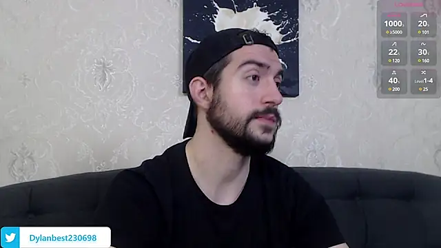 Snapshot of Dylan_Best chatting on December 20, 2024, 12:30 am Dylan Best online show from December 20, 2024, 12:30 am