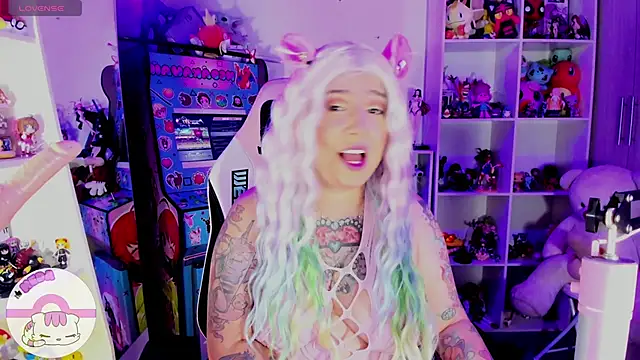 Snapshot of meda_kawaii_ chatting on January 19, 2025, 12:49 am meda kawaii  online show from January 19, 2025, 12:49 am