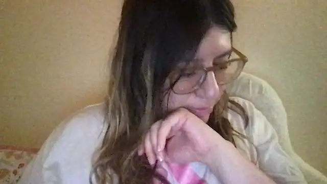 HYPHYtype online show from February 9, 2025, 4:14 am