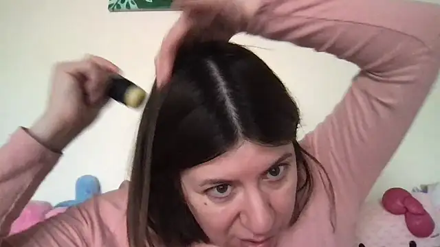 HYPHYtype online show from November 25, 2025, 9:15 pm