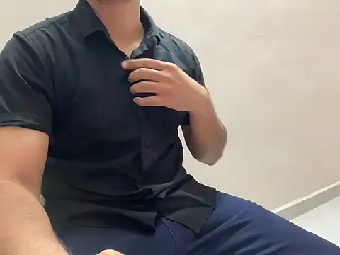 Arjun78877 online show from October 12, 2025, 6:40 pm