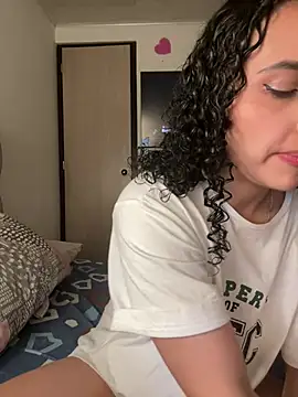 Snapshot of Lucy_Marin chatting on February 24, 2025, 11:30 pm Lucy Marin online show from February 24, 2025, 11:30 pm