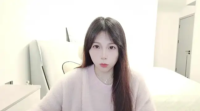 Snapshot of Sunset_glow chatting on January 7, 2025, 2:51 pm Sunset glow online show from January 7, 2025, 2:51 pm