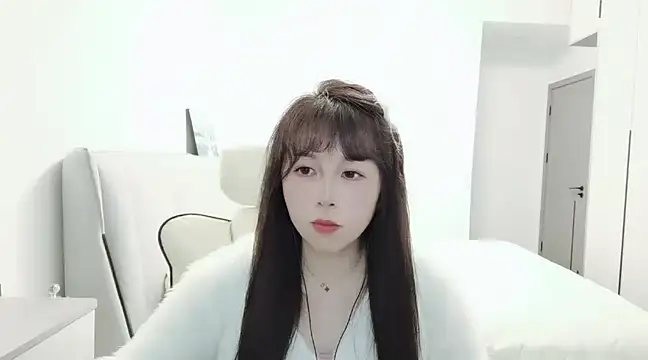 Snapshot of Sunset_glow chatting on February 18, 2025, 2:27 pm Sunset glow online show from February 18, 2025, 2:27 pm