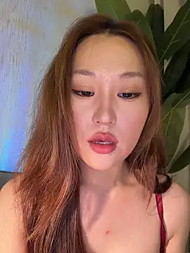 Snapshot of sphynx-_- chatting on October 16, 2025, 1:45 pm sphynx- - online show from October 16, 2025, 1:45 pm