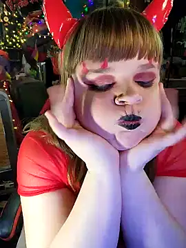 Snapshot of VelvetDiablo chatting on December 6, 2024, 4:03 am VelvetDiablo online show from December 6, 2024, 4:03 am