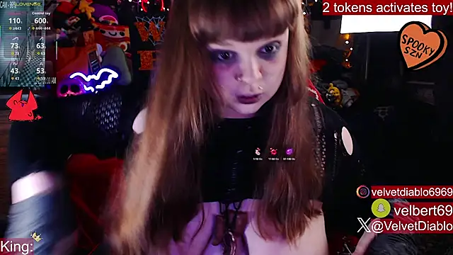Snapshot of VelvetDiablo chatting on October 8, 2025, 11:57 pm VelvetDiablo online show from October 8, 2025, 11:57 pm