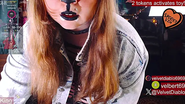 Snapshot of VelvetDiablo chatting on October 21, 2025, 12:22 am VelvetDiablo online show from October 21, 2025, 12:22 am