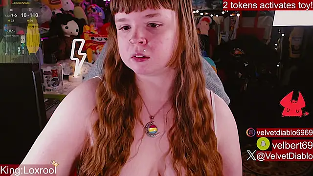 Snapshot of VelvetDiablo chatting on April 28, 2026, 2:27 am VelvetDiablo online show from April 28, 2026, 2:27 am