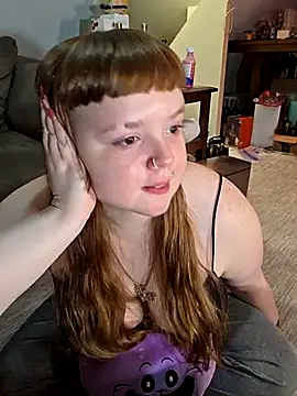 Snapshot of VelvetDiablo chatting on July 14, 2026, 12:24 am VelvetDiablo online show from July 14, 2026, 12:24 am