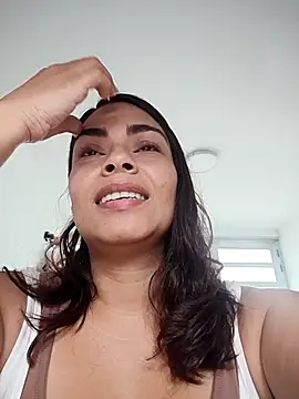 Snapshot of Ivanna2 chatting on May 6, 2026, 2:22 pm Ivanna2 online show from May 6, 2026, 2:22 pm