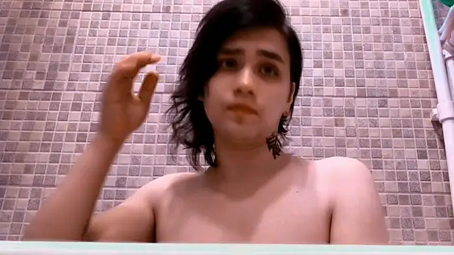 Snapshot of sademobeer chatting on February 24, 2026, 11:14 pm sademobeer online show from February 24, 2026, 11:14 pm