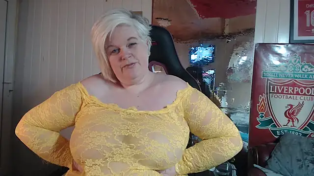sexychazza16 online show from December 11, 2024, 8:36 am