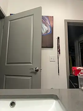 TyAthletic online show from April 20, 2026, 1:41 am