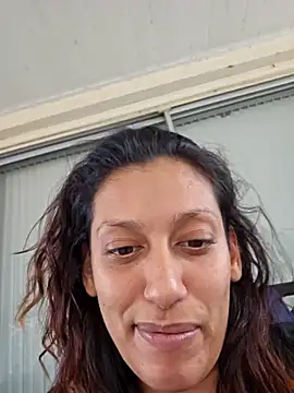 Snapshot of Nikkierosee chatting on December 15, 2024, 5:02 am Nikkierosee online show from December 15, 2024, 5:02 am