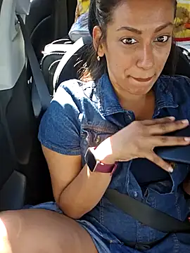 Snapshot of Nikkierosee chatting on December 30, 2024, 5:34 pm Nikkierosee online show from December 30, 2024, 5:34 pm