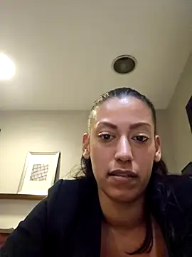 Snapshot of Nikkierosee chatting on March 11, 2025, 7:58 am Nikkierosee online show from March 11, 2025, 7:58 am