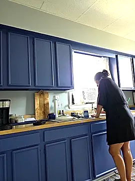 Snapshot of Nikkierosee chatting on October 2, 2025, 2:13 pm Nikkierosee online show from October 2, 2025, 2:13 pm