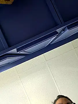 Snapshot of Nikkierosee chatting on October 9, 2025, 3:43 pm Nikkierosee online show from October 9, 2025, 3:43 pm