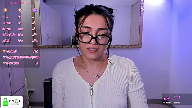 Snapshot of EricaVanderhill chatting on May 15, 2026, 10:50 pm EricaVanderhill online show from May 15, 2026, 10:50 pm