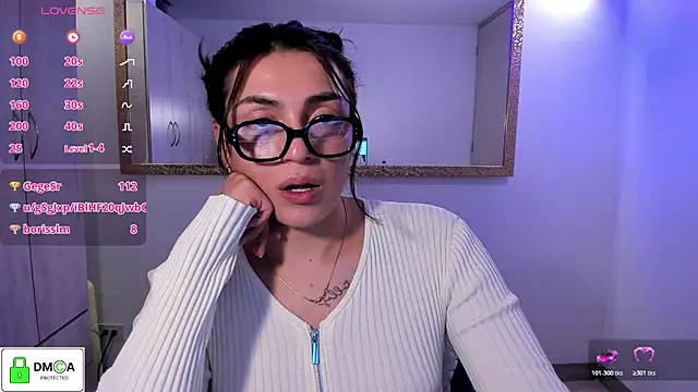 Snapshot of EricaVanderhill chatting on May 16, 2026, 12:29 am EricaVanderhill online show from May 16, 2026, 12:29 am