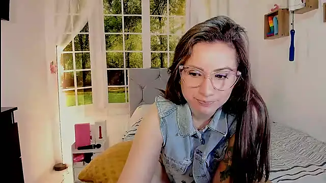 Snapshot of vanessabrown_ chatting on June 19, 2026, 9:40 pm vanessabrown online show from June 19, 2026, 9:40 pm