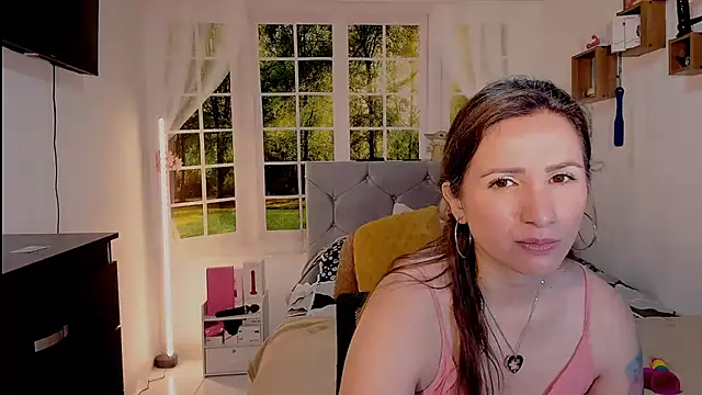 Snapshot of vanessabrown_ chatting on July 5, 2026, 4:36 pm vanessabrown online show from July 5, 2026, 4:36 pm