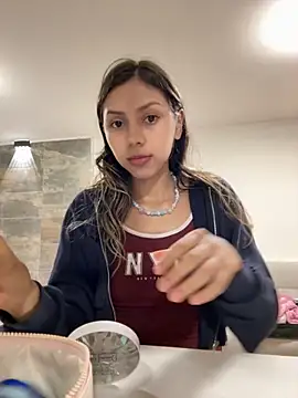 Snapshot of Sensualtease chatting on November 11, 2025, 5:24 pm Sensualtease online show from November 11, 2025, 5:24 pm