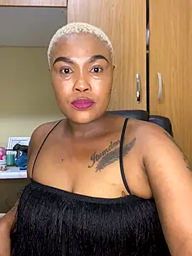 BADFATASS85 online show from December 16, 2025, 9:53 pm