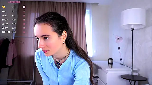 Holla Molly online show from October 2, 2025, 5:36 am