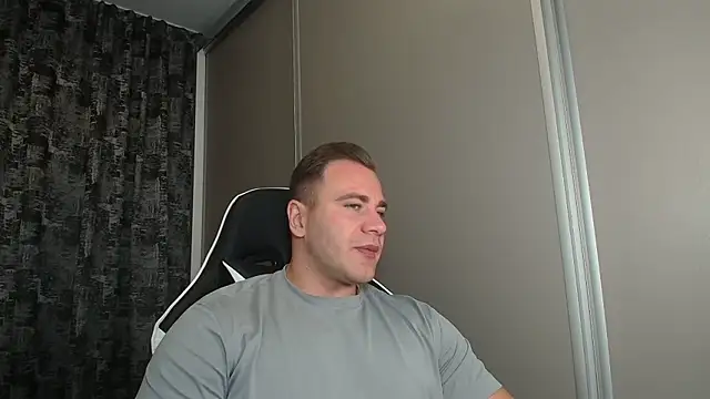 Thori92 online show from September 20, 2025, 5:14 pm