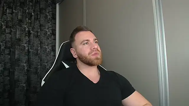 Thori92 online show from February 1, 2026, 6:06 pm