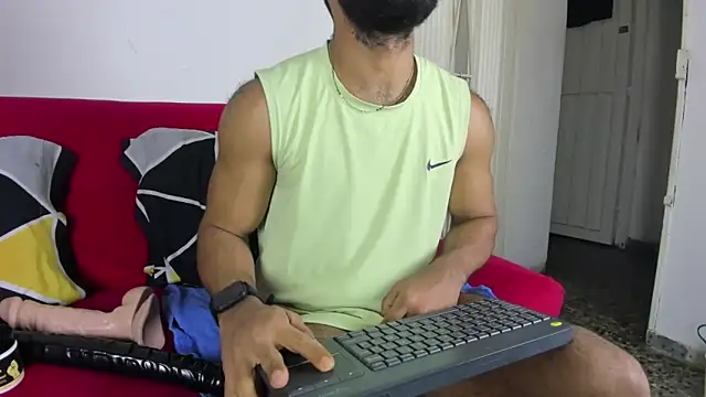 sweatyhairypig23 online show from March 12, 2026, 12:06 am