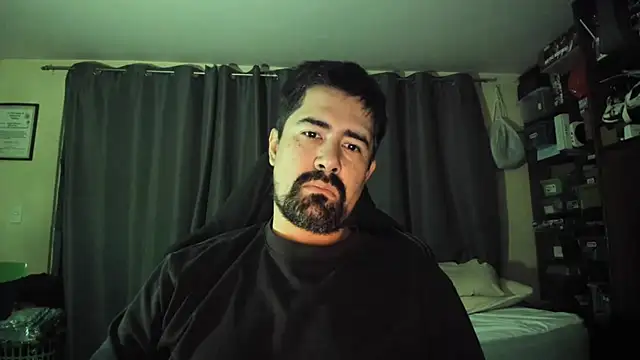 VonDoomdelToro online show from October 8, 2025, 11:41 am